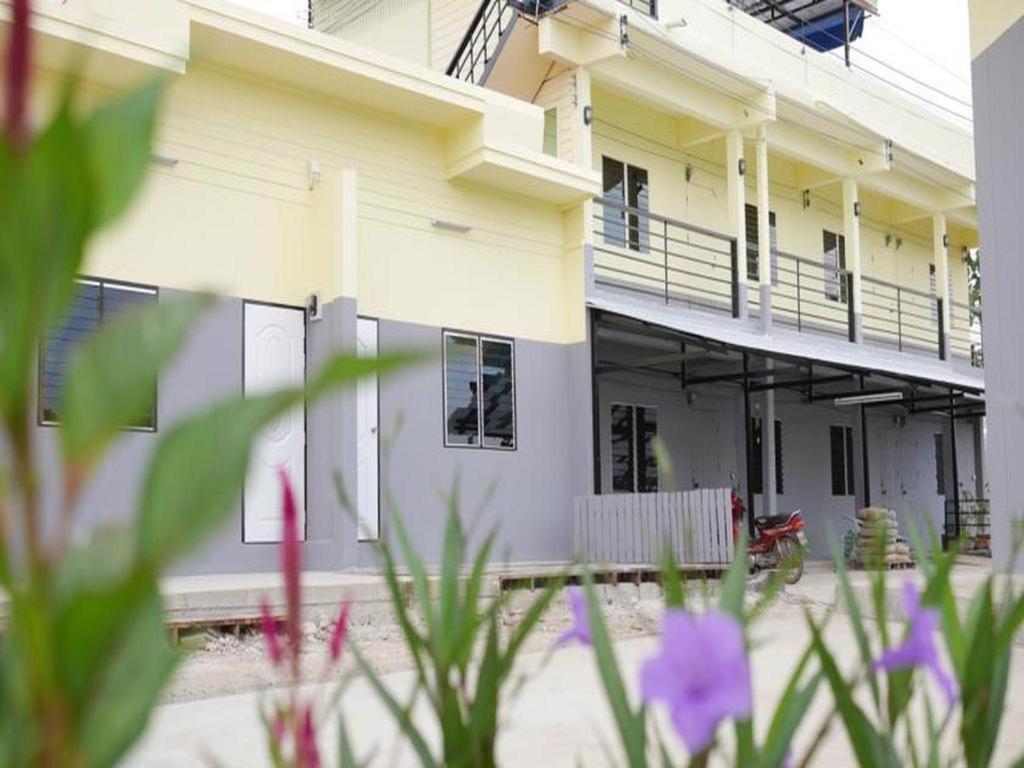 Oyo 769 Ban Thassanee Ξενοδοχείο Τσιάνγκ Μάι Εξωτερικό φωτογραφία